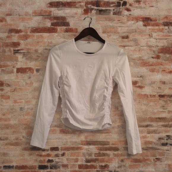 Long-sleeved white ruched shirt - Picture 1 of 3